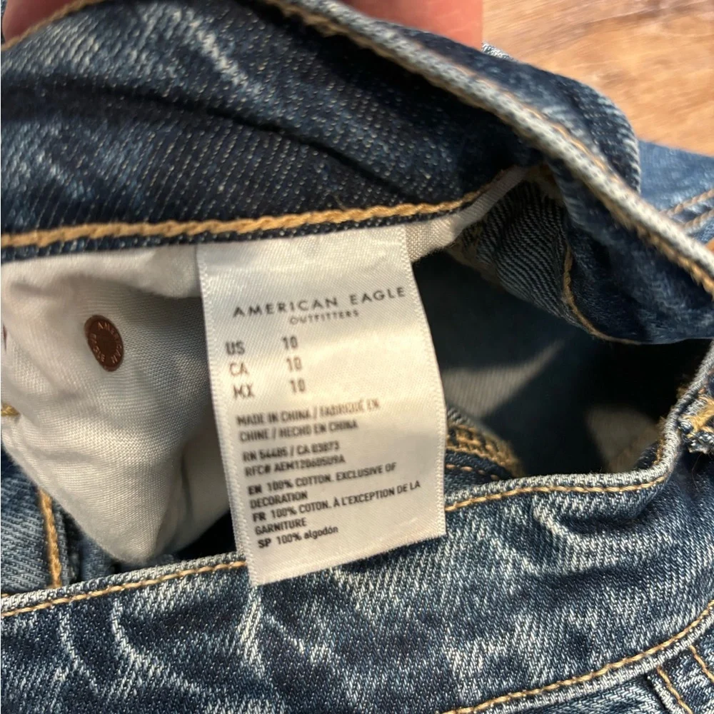 SOLD American Eagle Hi rise Jean shorts size 10 - Picture 2 of 3